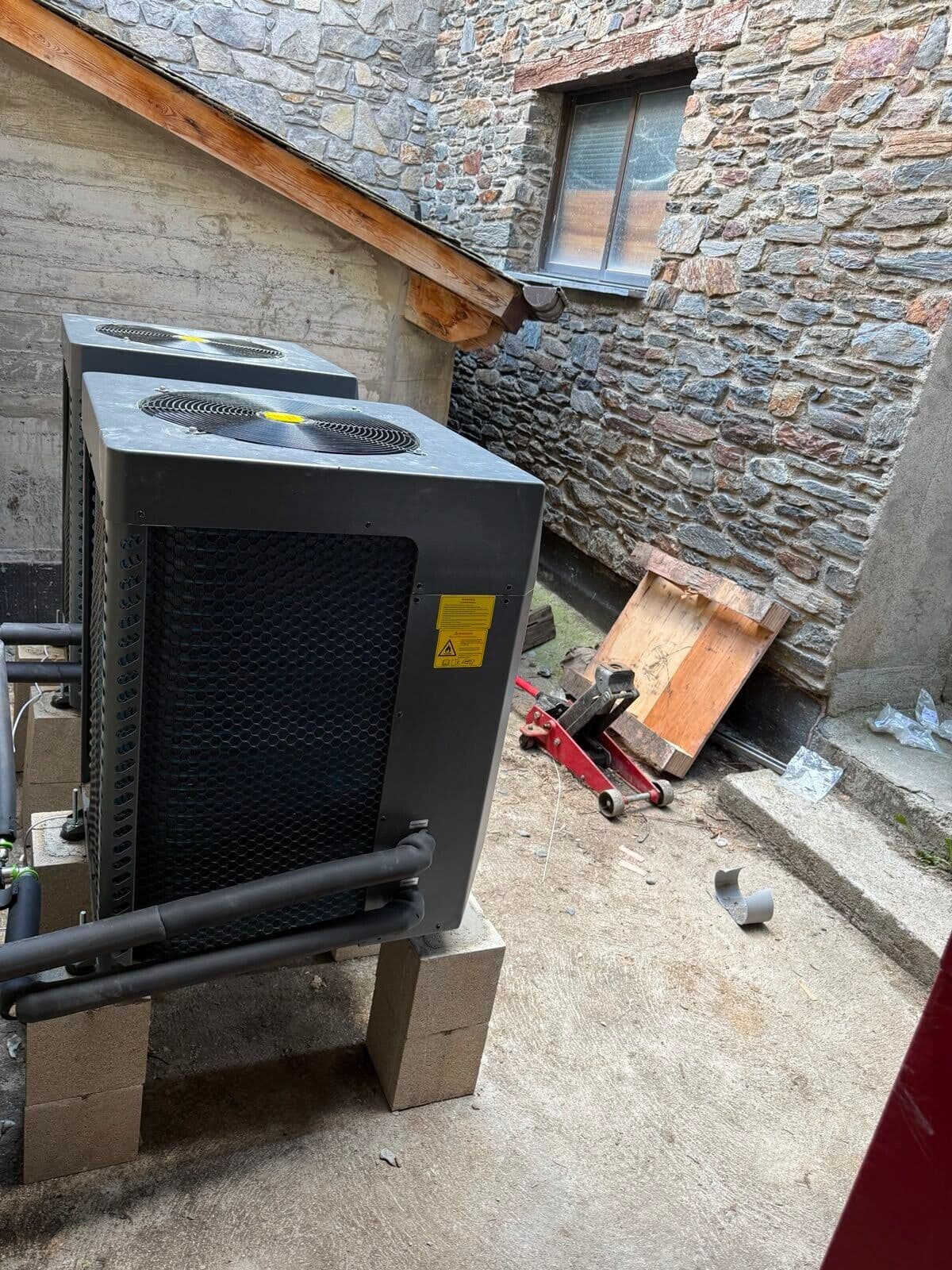 ACECO heat pump installed in a courtyard